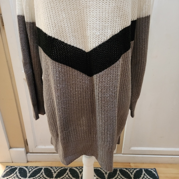 Emery Rose Women's Oversized Long-sleeved Sweater 🌹 - Picture 3 of 12